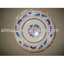 plain white ceramic salad bowl cutting edge